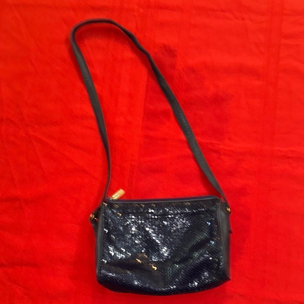 Whiting & Davis Navy Sequin Purse - Picture 10 of 11